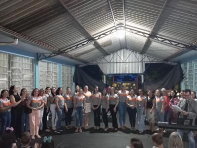 Noite de AutÃ³grafos reuniu centenas de pessoas em Rio Bonito do IguaÃ§u